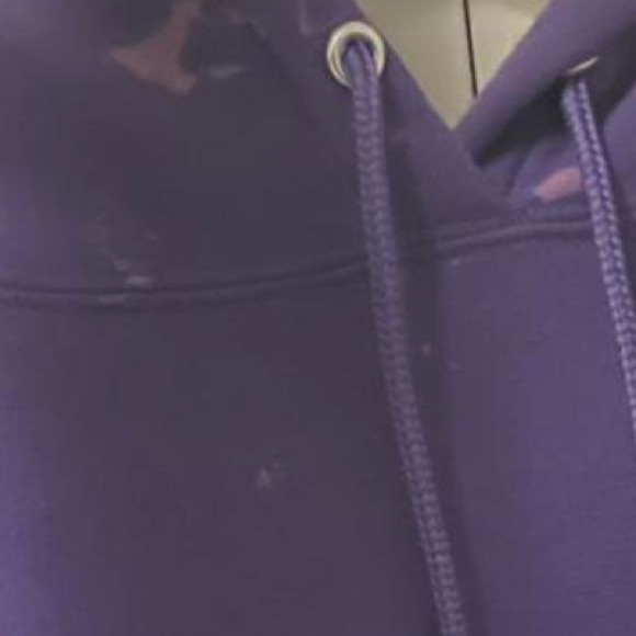 purple fila hoodie - Picture 3 of 3